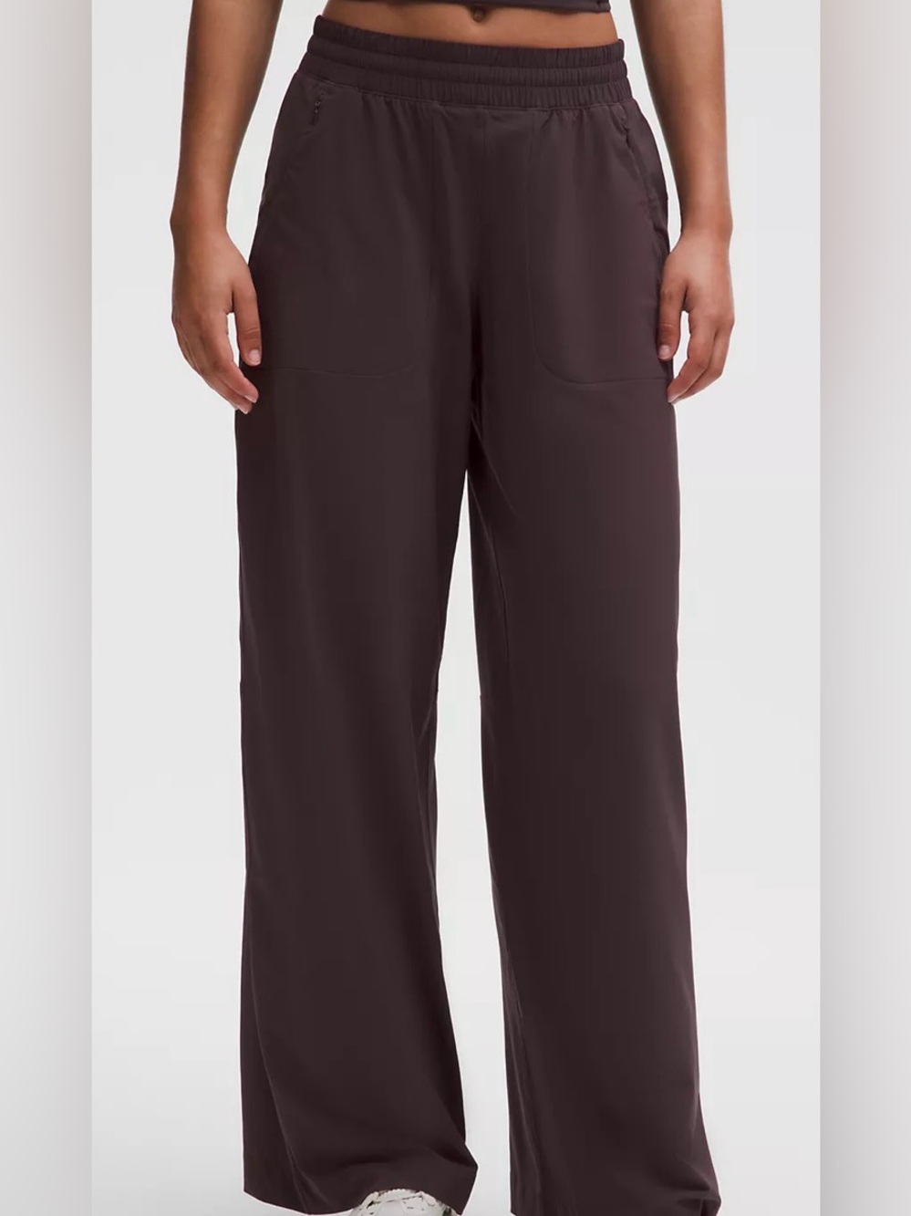 Lululemon swift mid rise Wide-Leg Pants. Brown. Size 0